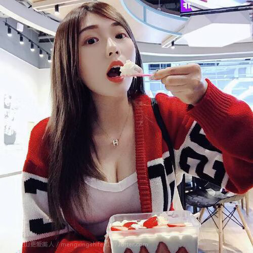 “激情现场：球迷的疯狂援助瞬间”，激情篮球