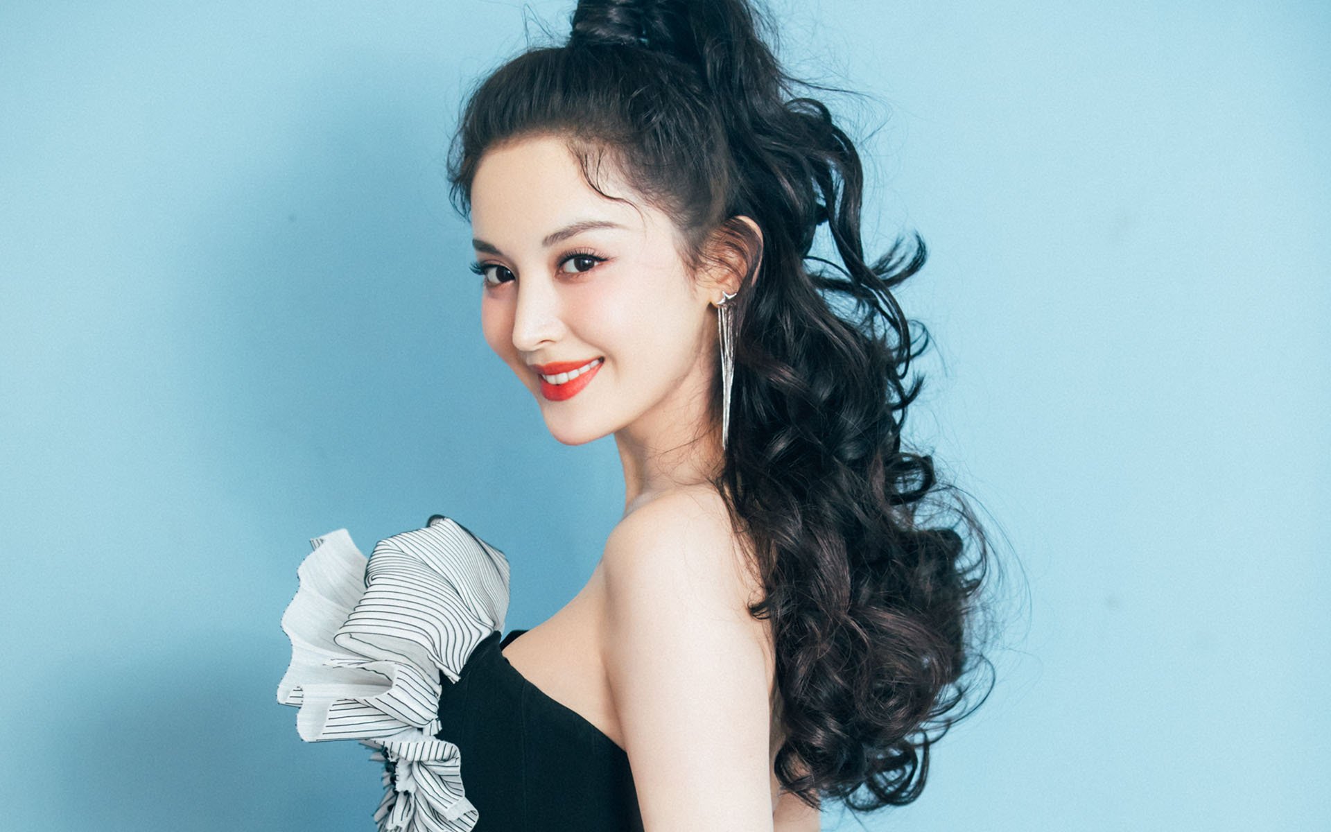 阿森纳迎战西汉姆联，厄齐尔是否能够迎来爆发？，阿森纳如何回应厄齐尔